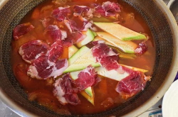 牛肉火锅的做法大全,家常美味，营养满分